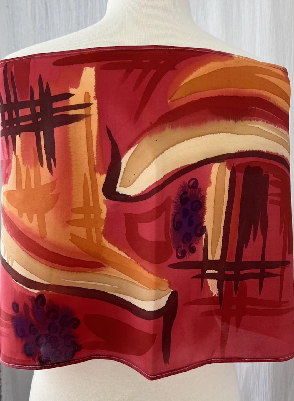 Valencia Red, shawl back